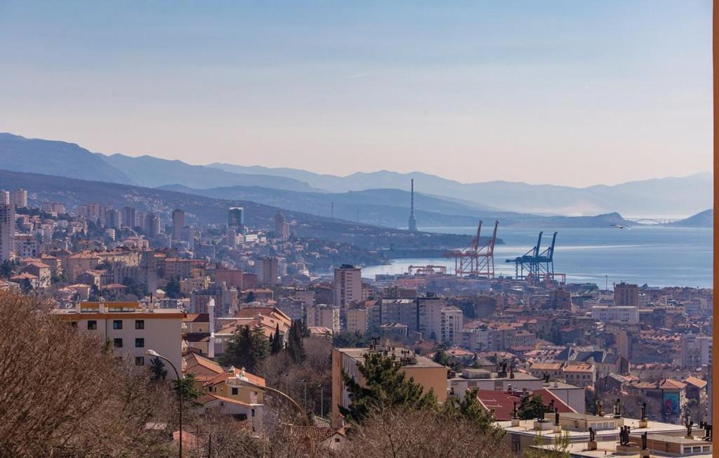 Sunny Apartment In Rijeka Eksteriør billede